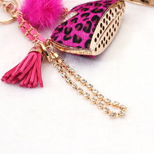 引領(lǐng)時(shí)尚潮流 AM2990個(gè)性包包掛件，義烏廠家直銷(xiāo)精品飾品全解析